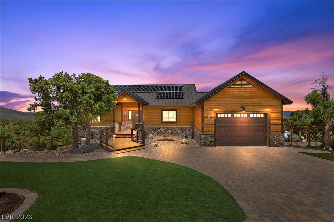 150 Wind Drift Place Property Photo 2