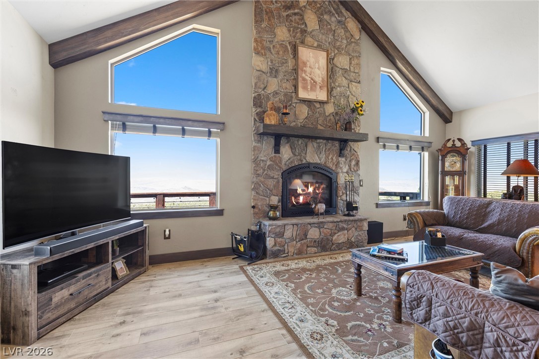 150 Wind Drift Place Property Photo 11