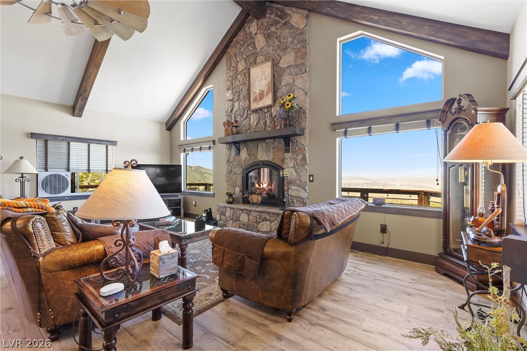 150 Wind Drift Place Property Photo 13