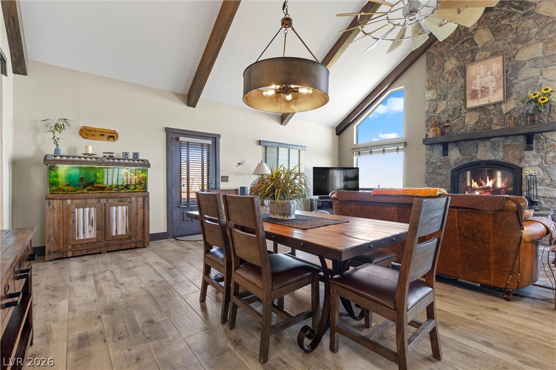 150 Wind Drift Place Property Photo 14