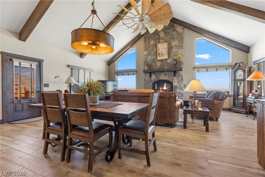 150 Wind Drift Place Property Photo 15