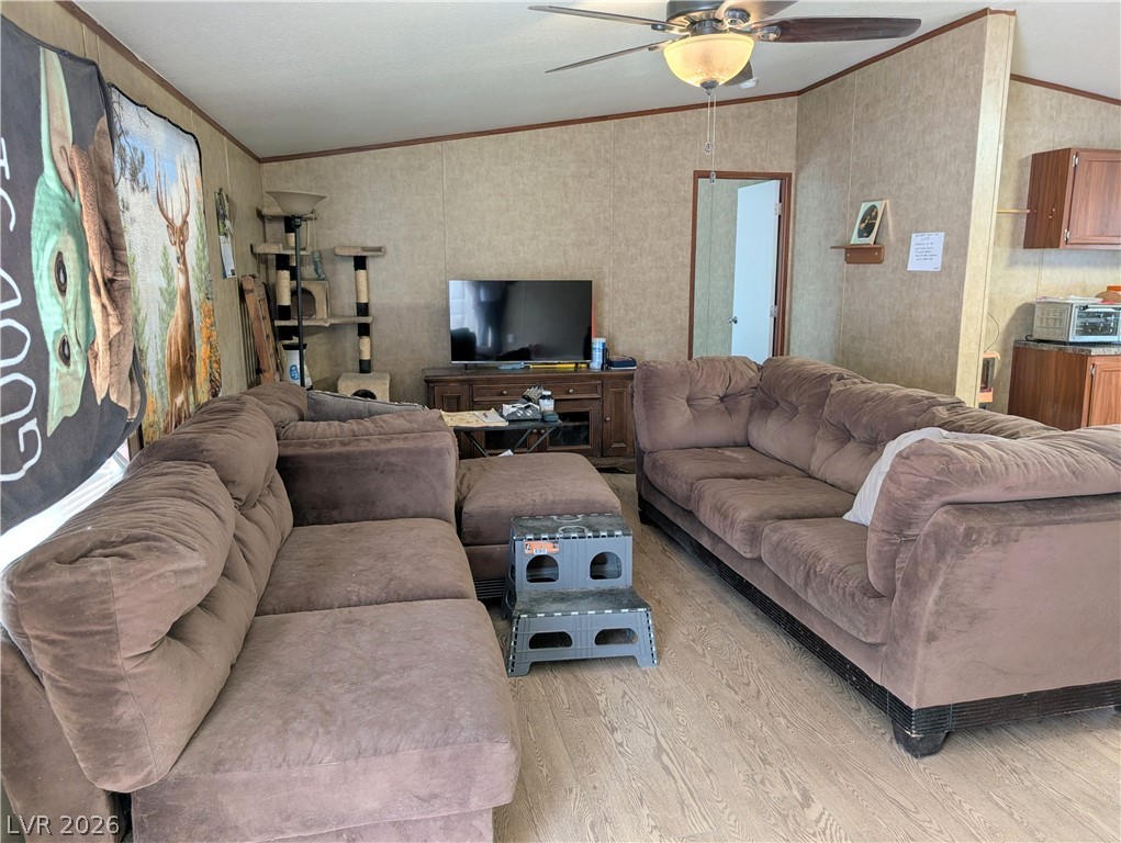 944 Holt Avenue Property Photo 4