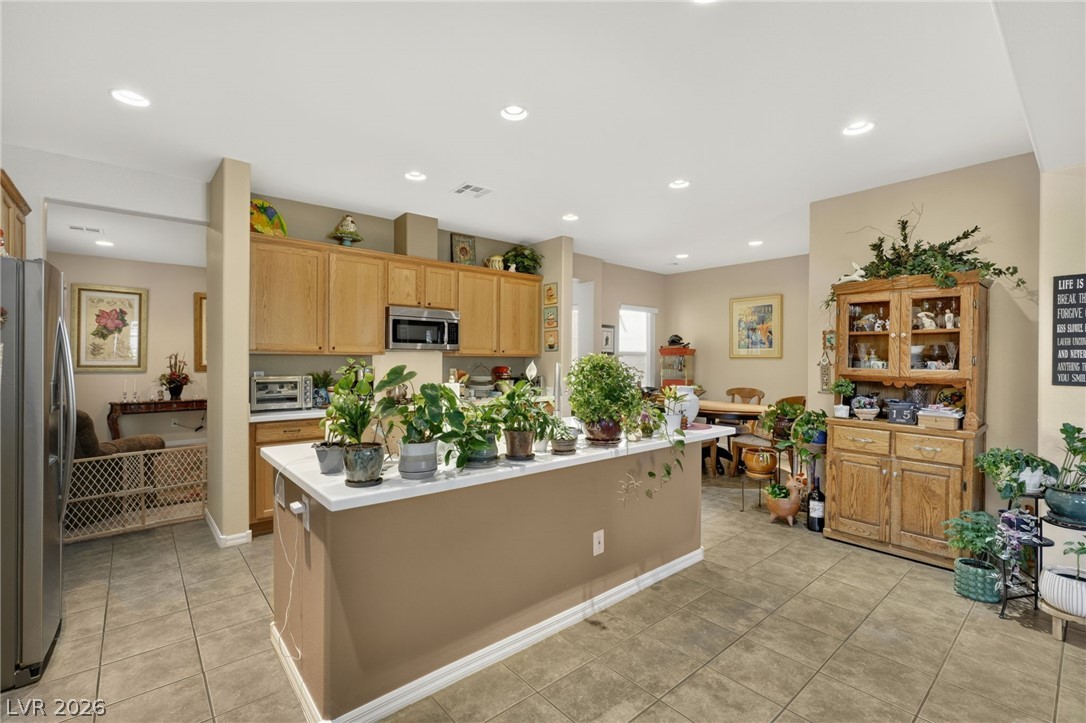 2480 Sturrock Drive Property Photo 16