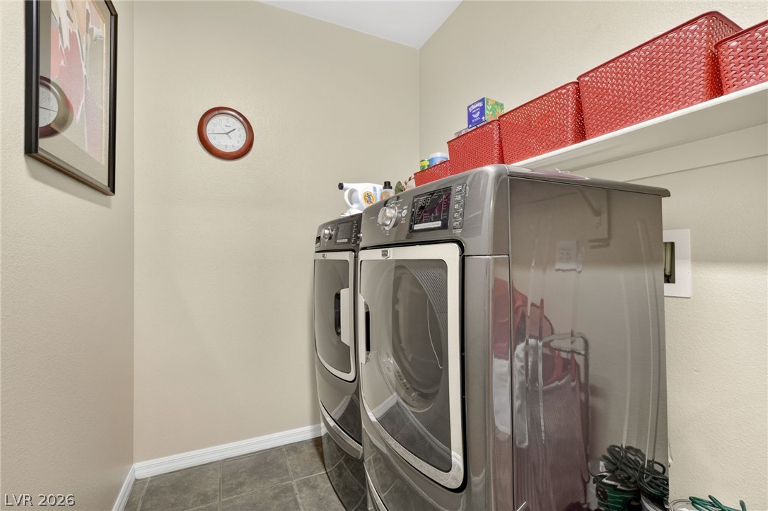 2480 Sturrock Drive Property Photo 34