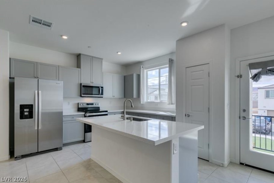 5639 Beguiling Falls Street Property Photo 3