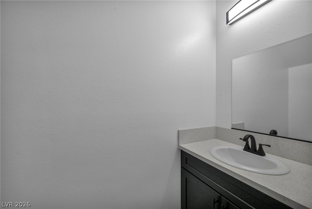 382 East Erin Street Property Photo 18