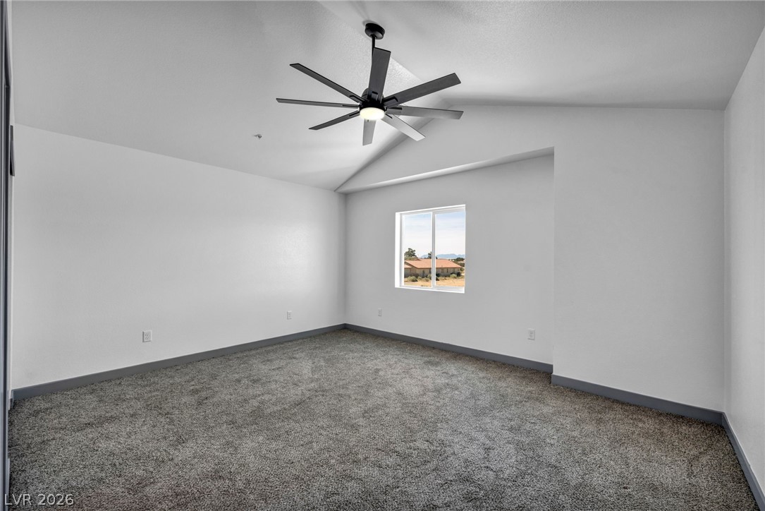 382 East Erin Street Property Photo 21