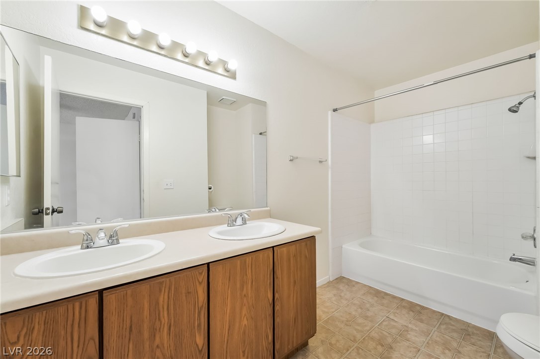 566 Kristin Lane Property Photo 15