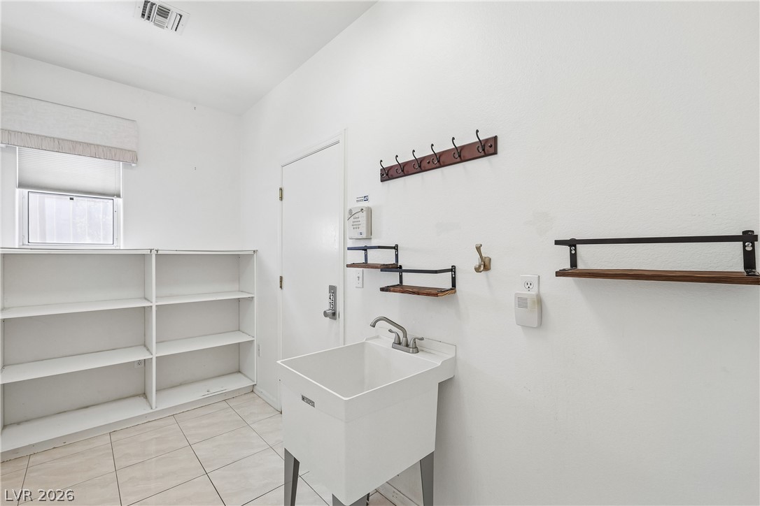 11009 Rackhurst Avenue Property Photo 32