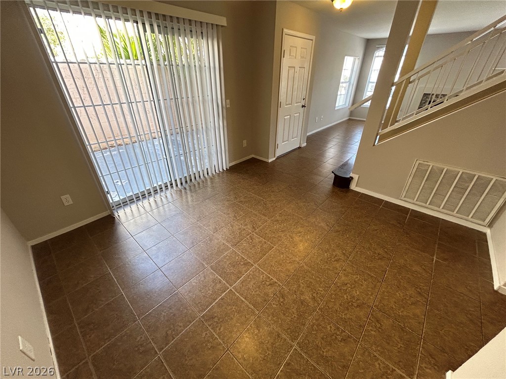 8456 Indigo Sky Avenue Property Photo 4