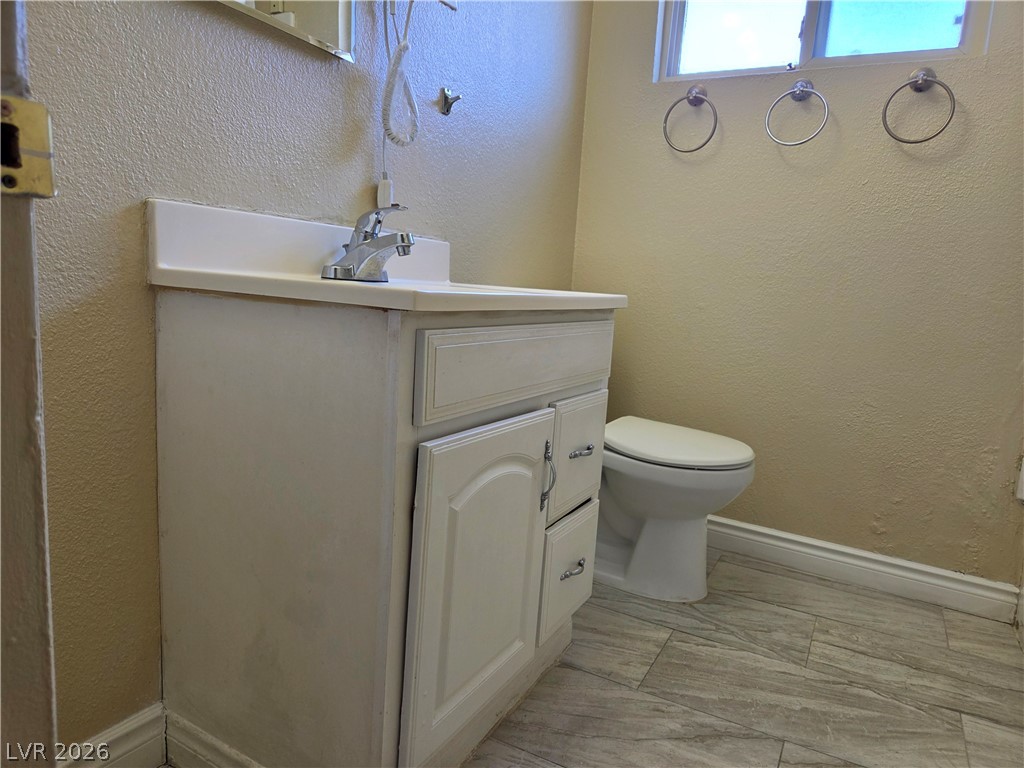 489 North Circle 4 Property Photo 5