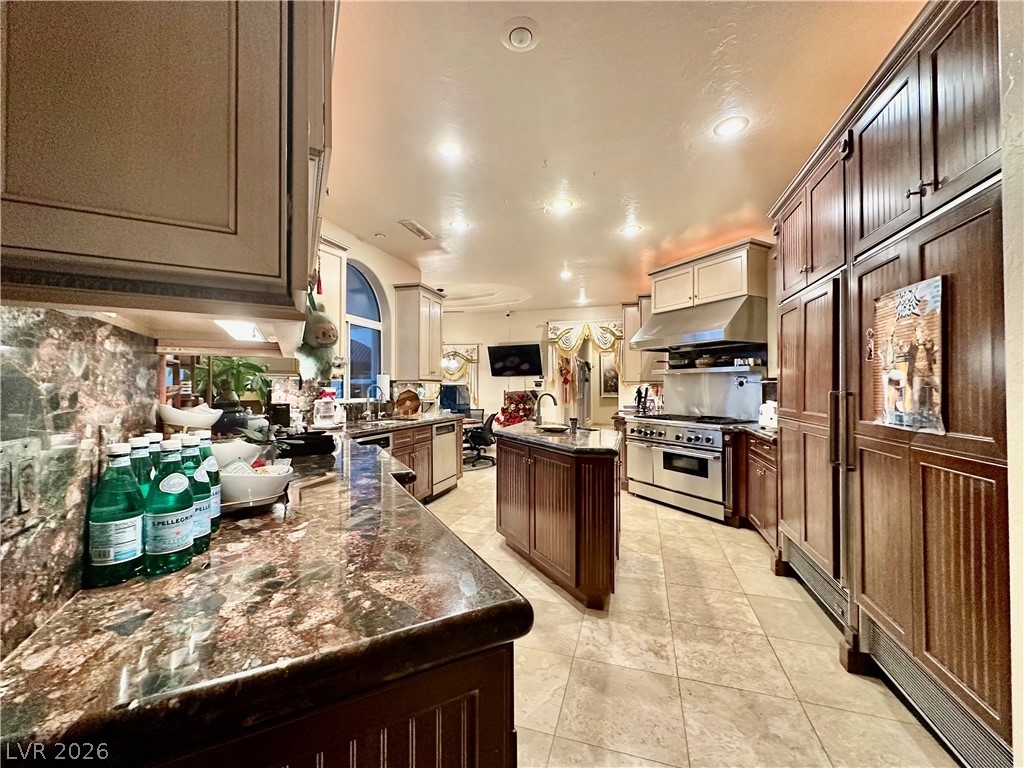 8101 Moonstone Circle Property Photo 18