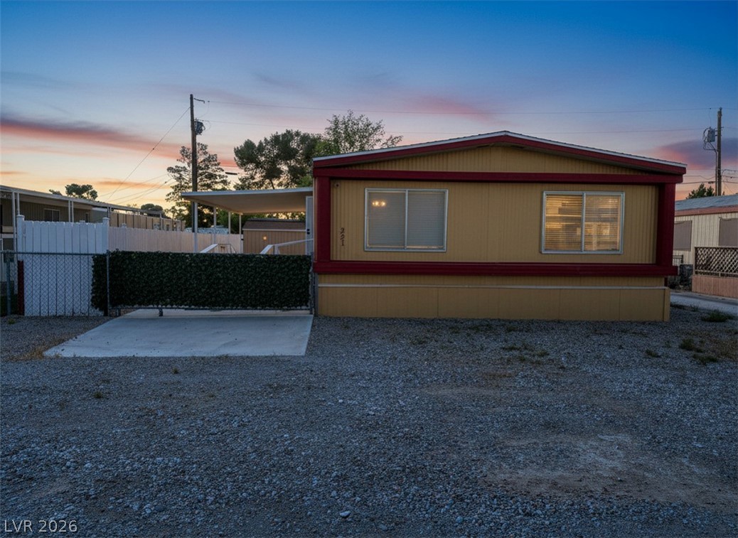 221 West Comstock Boulevard Property Photo 1