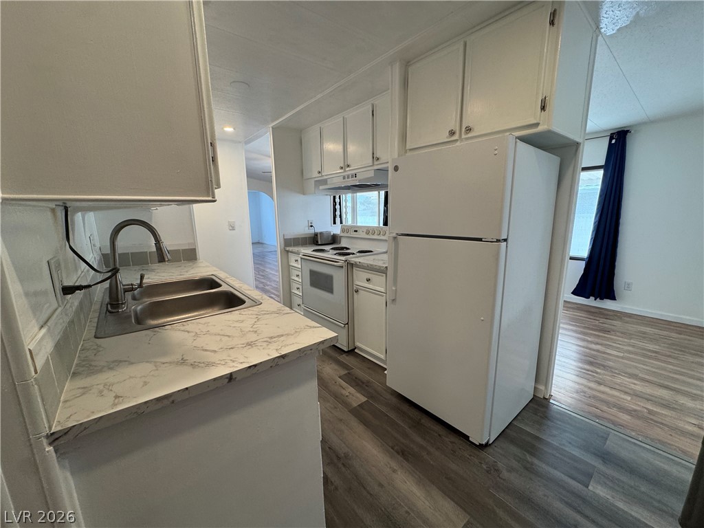 221 West Comstock Boulevard Property Photo 5