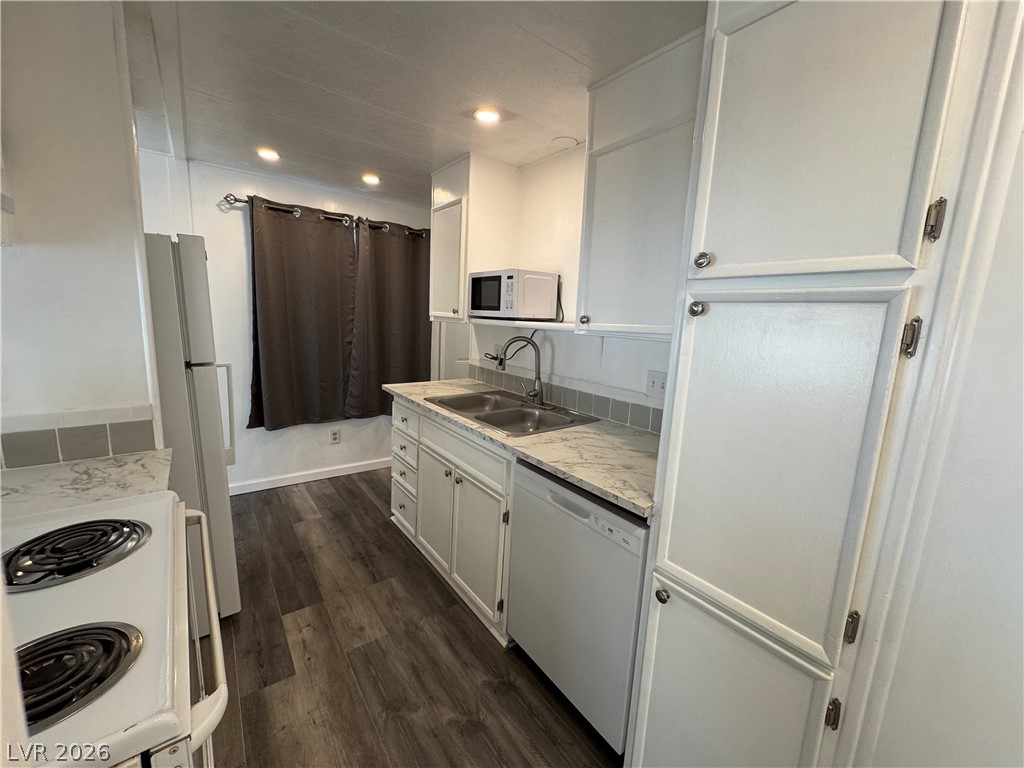 221 West Comstock Boulevard Property Photo 6