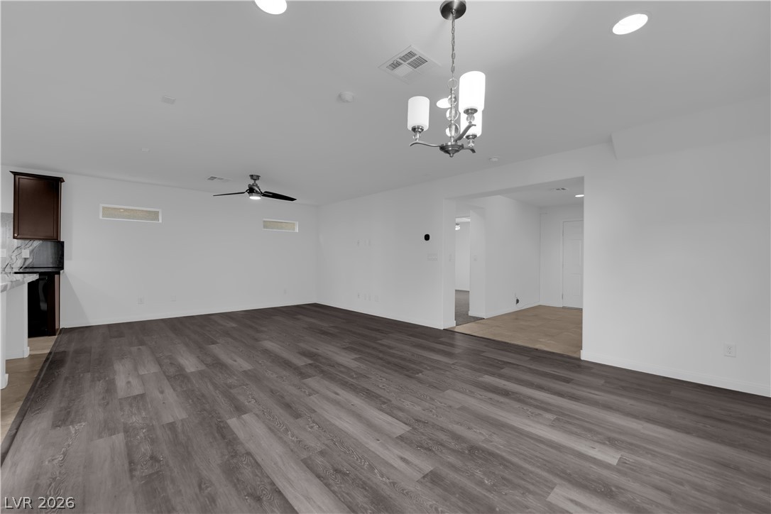 8922 Harmony Hall Avenue Property Photo 14