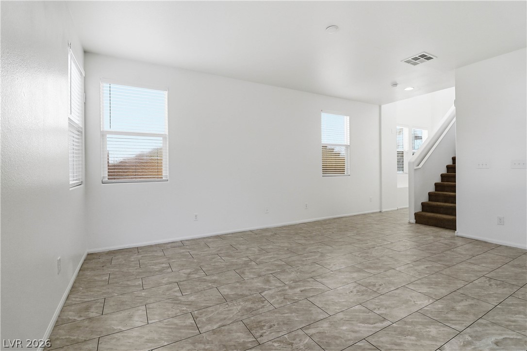 7471 Nicklin Street Property Photo 14
