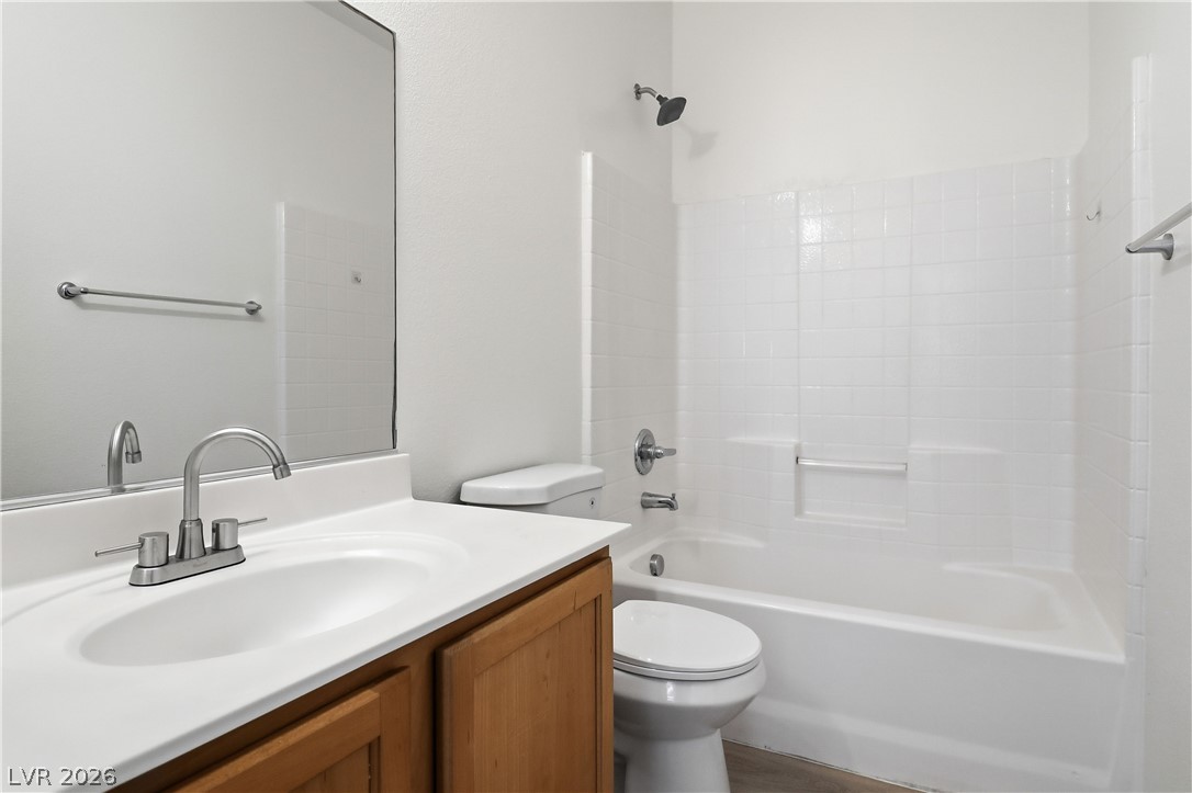 7471 Nicklin Street Property Photo 23