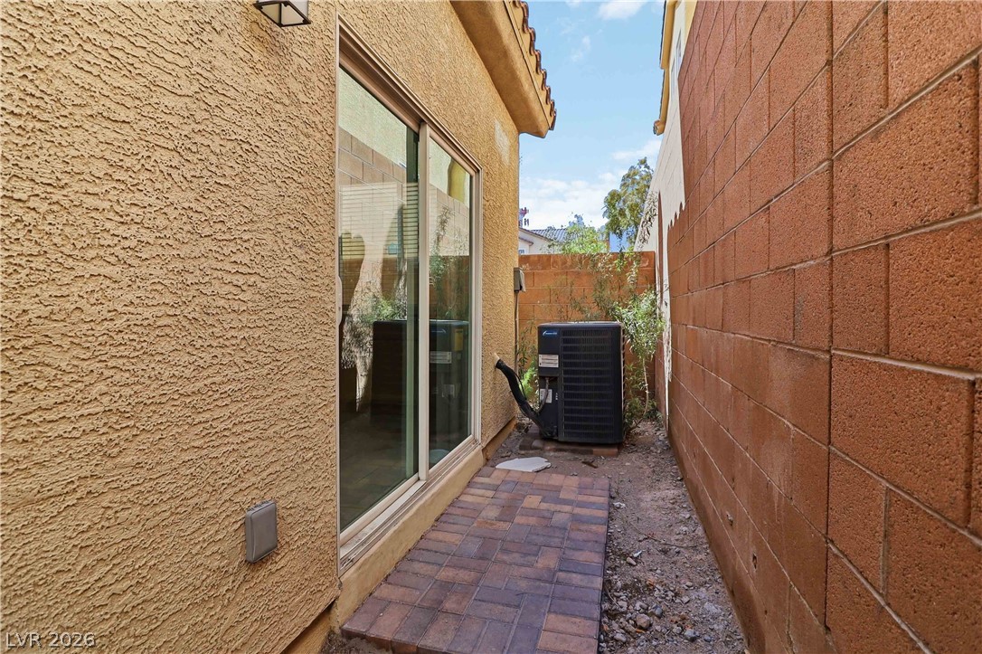 7471 Nicklin Street Property Photo 31