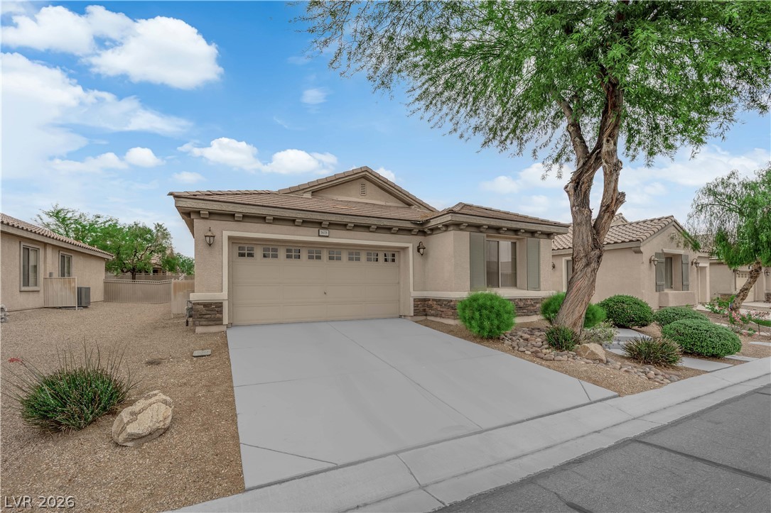 3608 Rocklin Peak Avenue Property Photo 2