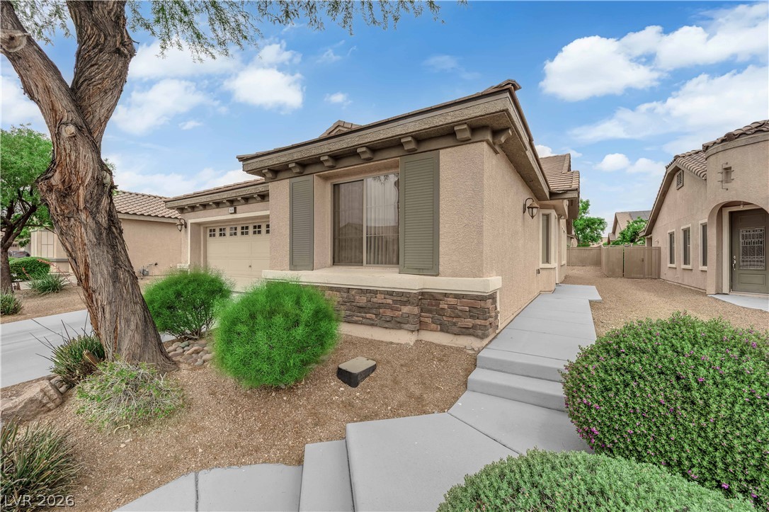 3608 Rocklin Peak Avenue Property Photo 3