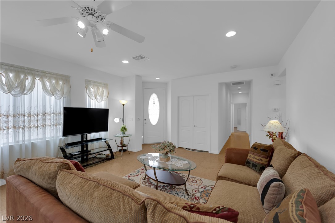 3608 Rocklin Peak Avenue Property Photo 8