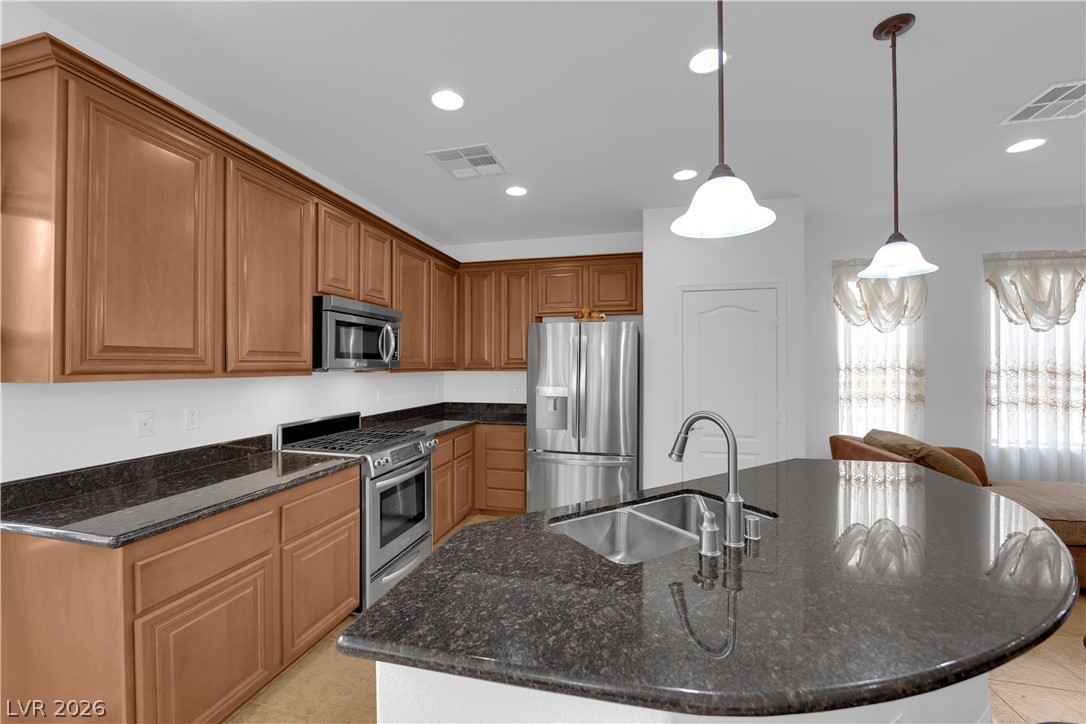3608 Rocklin Peak Avenue Property Photo 10