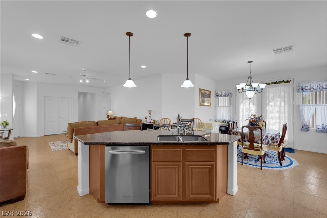 3608 Rocklin Peak Avenue Property Photo 11