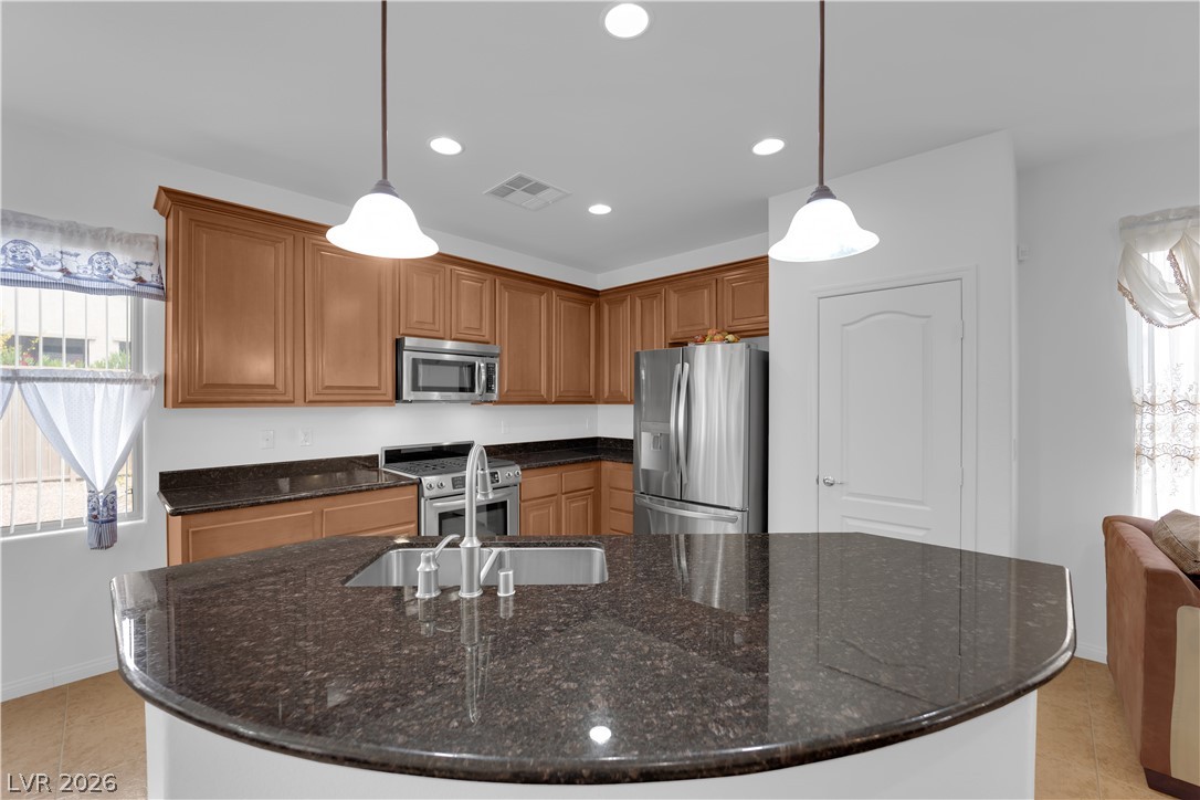 3608 Rocklin Peak Avenue Property Photo 13