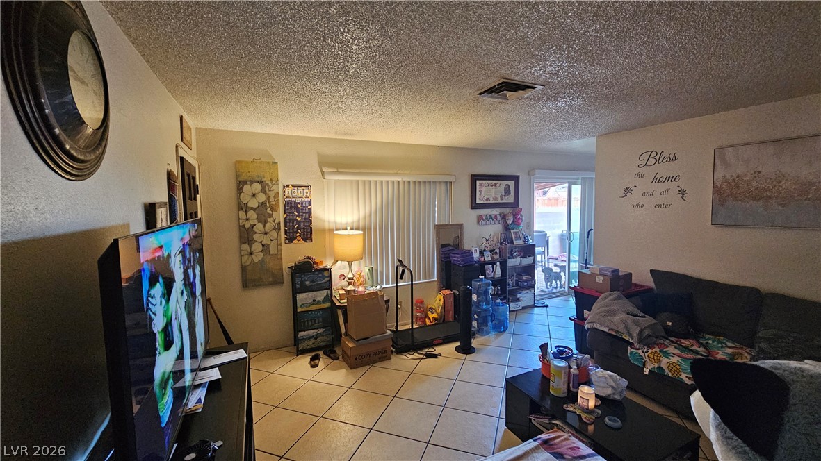 4418 Pinegrove Street Property Photo 8