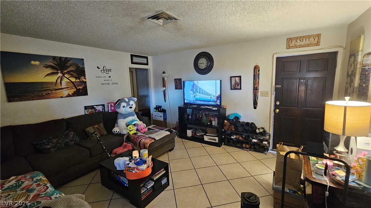 4418 Pinegrove Street Property Photo 9