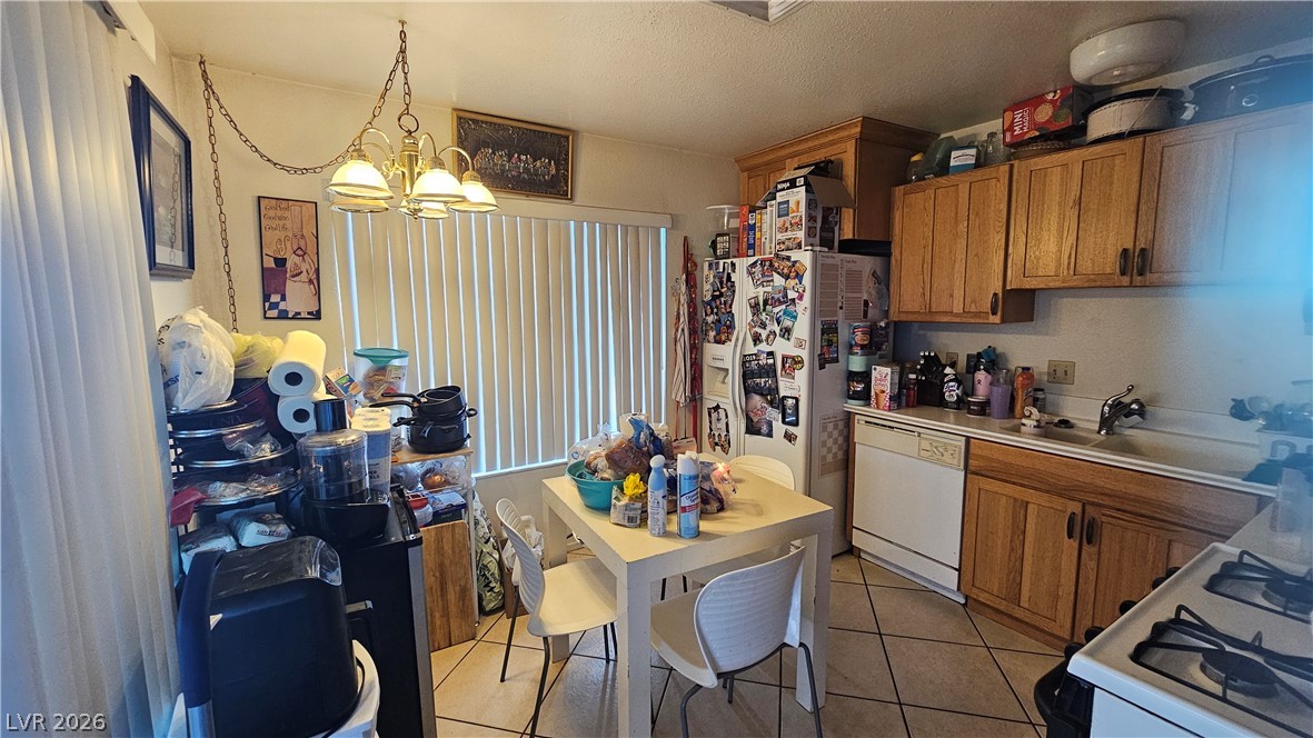 4418 Pinegrove Street Property Photo 11