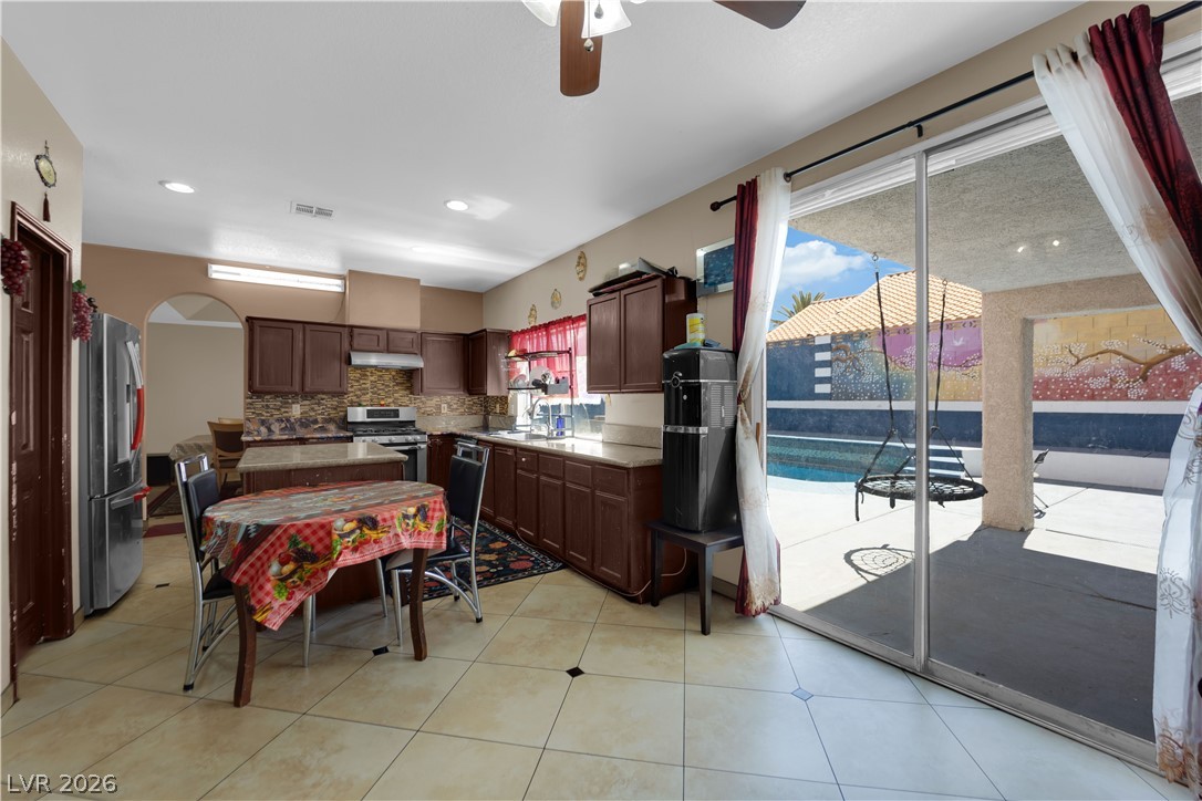 1585 Darryl Avenue Property Photo 23