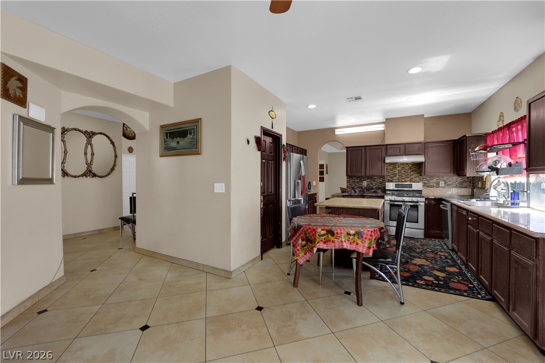 1585 Darryl Avenue Property Photo 24