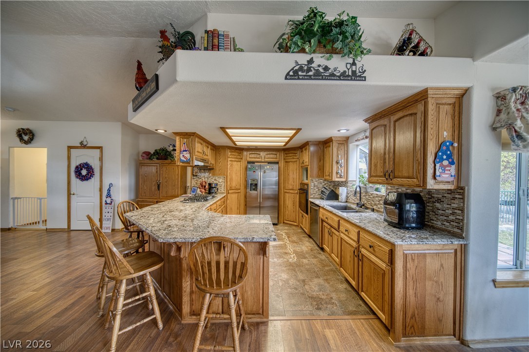 2910 Sunset Street Property Photo 5