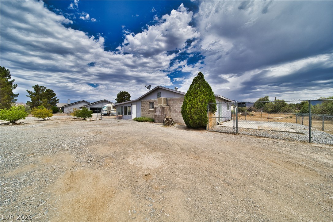 2910 Sunset Street Property Photo 31
