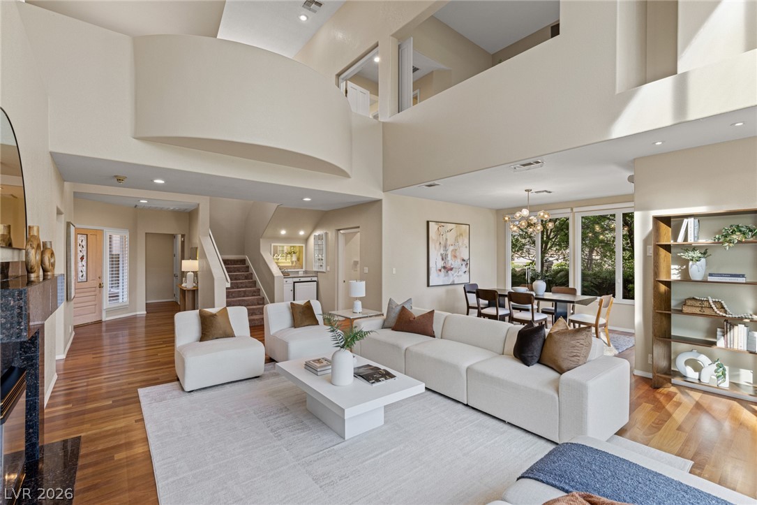 8325 Turtle Creek Circle Property Photo 3
