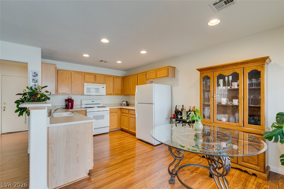 10257 Keystone Pastures Street Property Photo 8