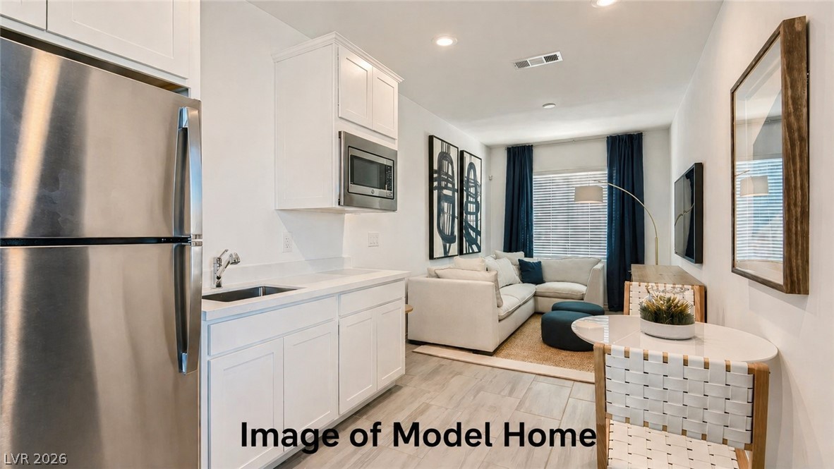 424 Isla Enclave Way Property Photo 8
