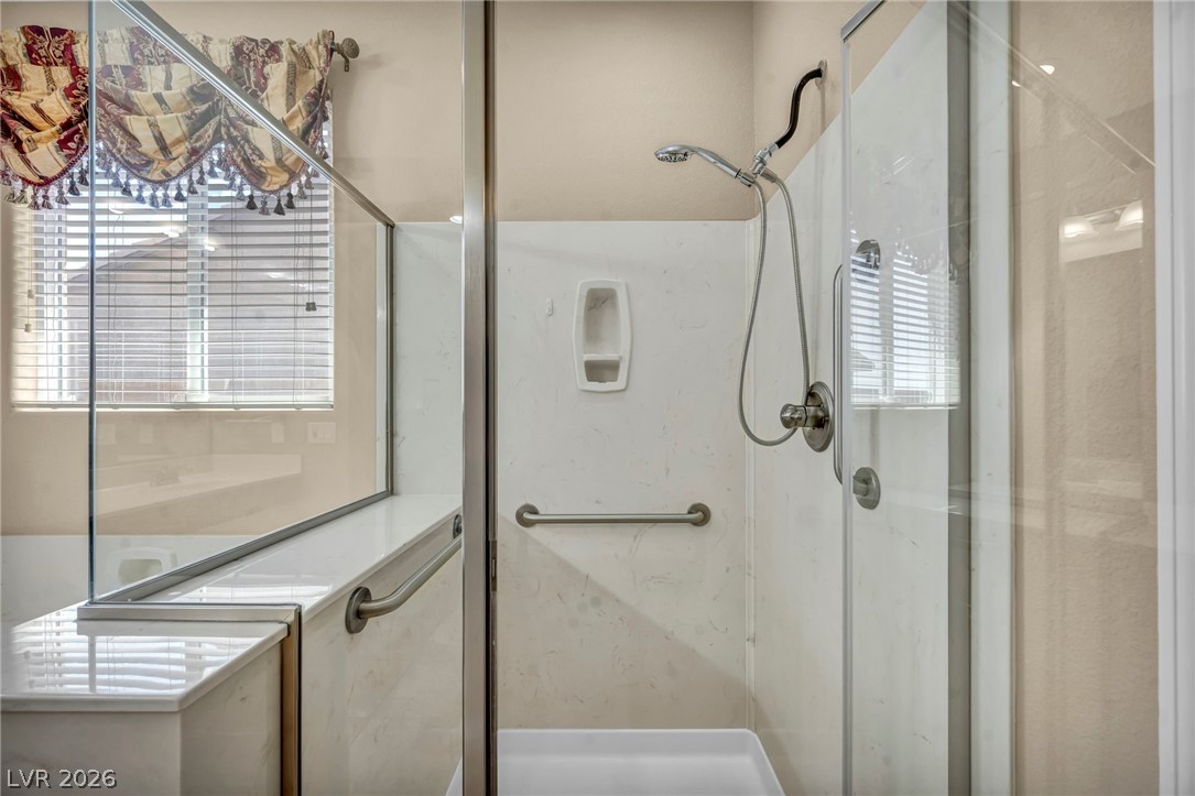 6928 Laurel Falls Court Property Photo 23
