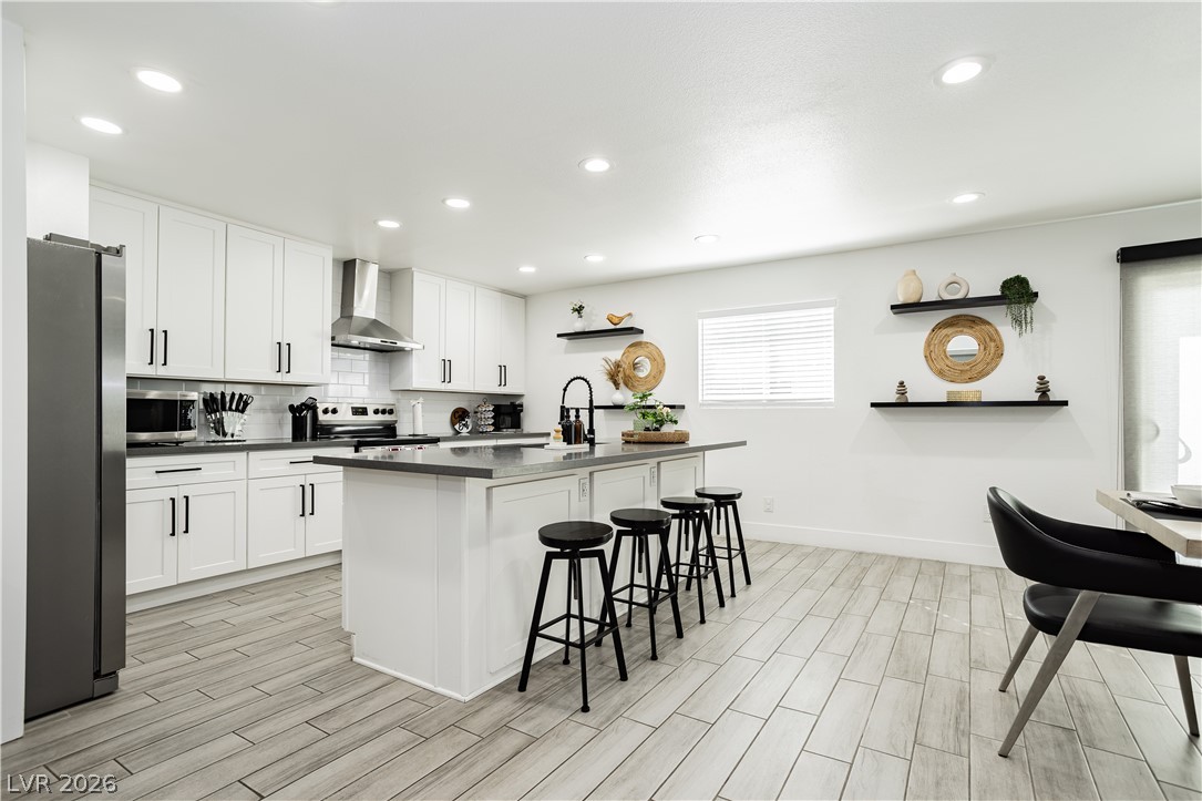 1913 Birch Street Property Photo 13
