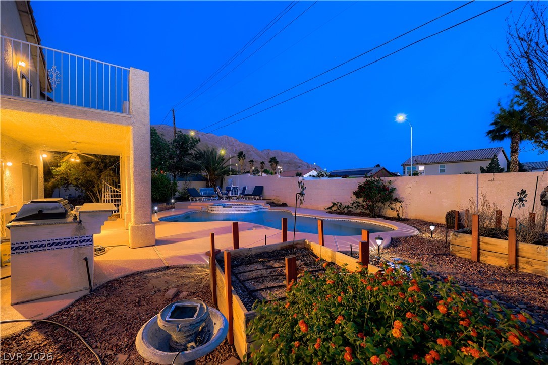 6633 Lucky Boy Drive Property Photo 3