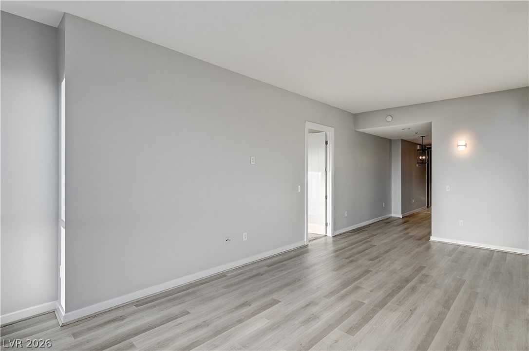 4575 Dean Martin Drive 406 Property Photo 5