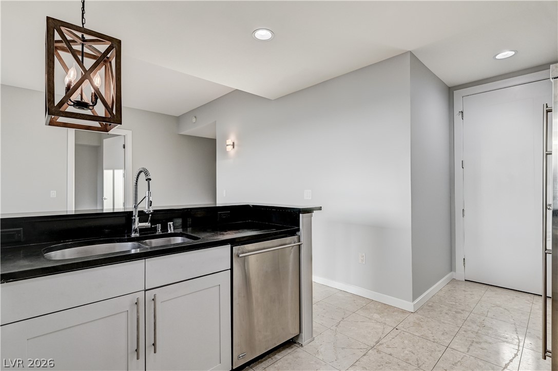 4575 Dean Martin Drive 406 Property Photo 16