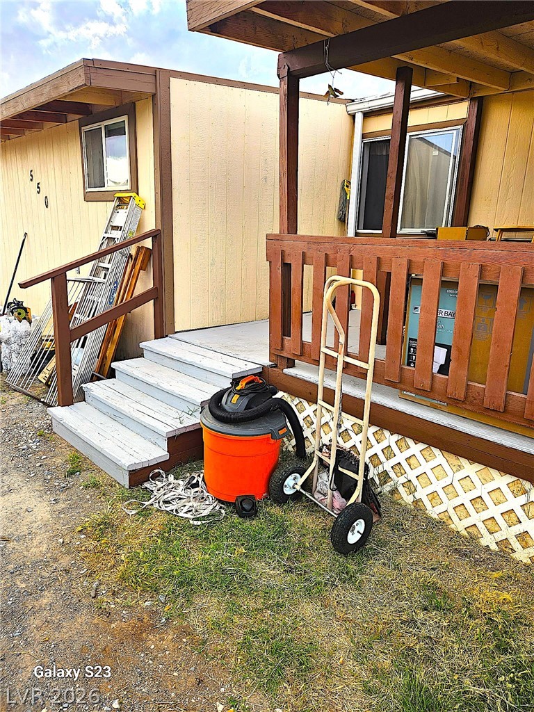 550 Alaska Way Property Photo 4