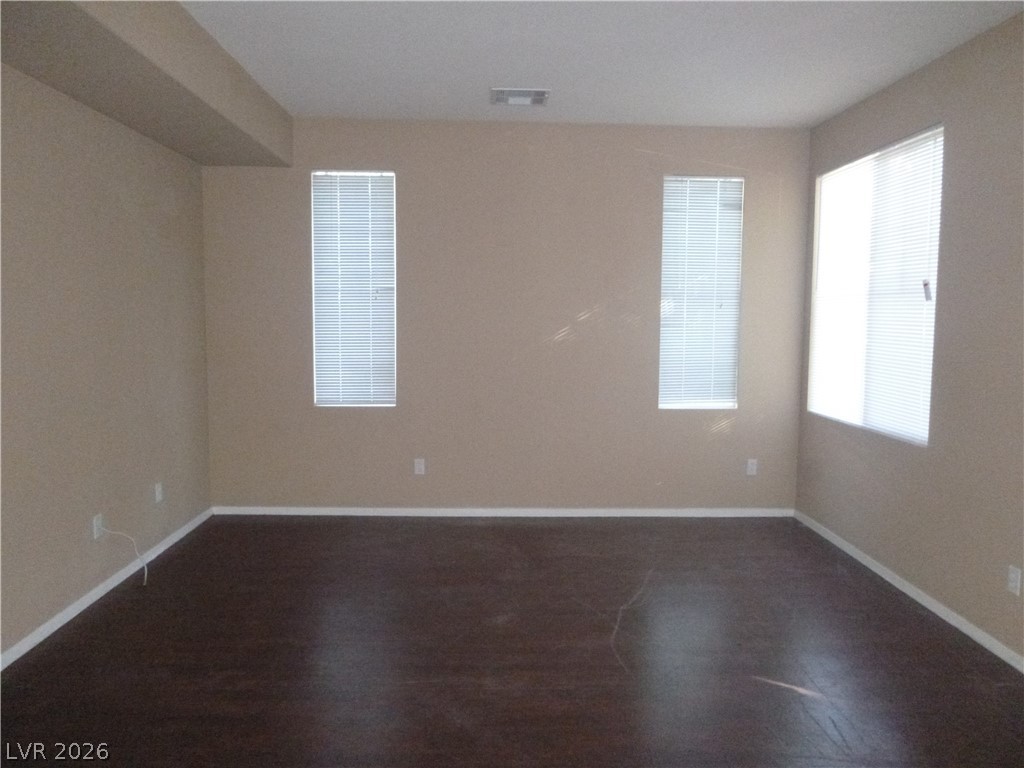5725 Mount Ida Street Property Photo 2