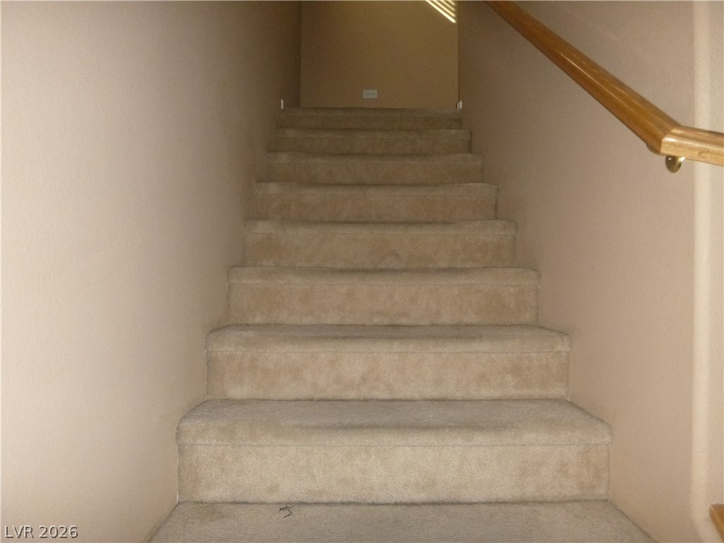 5725 Mount Ida Street Property Photo 8