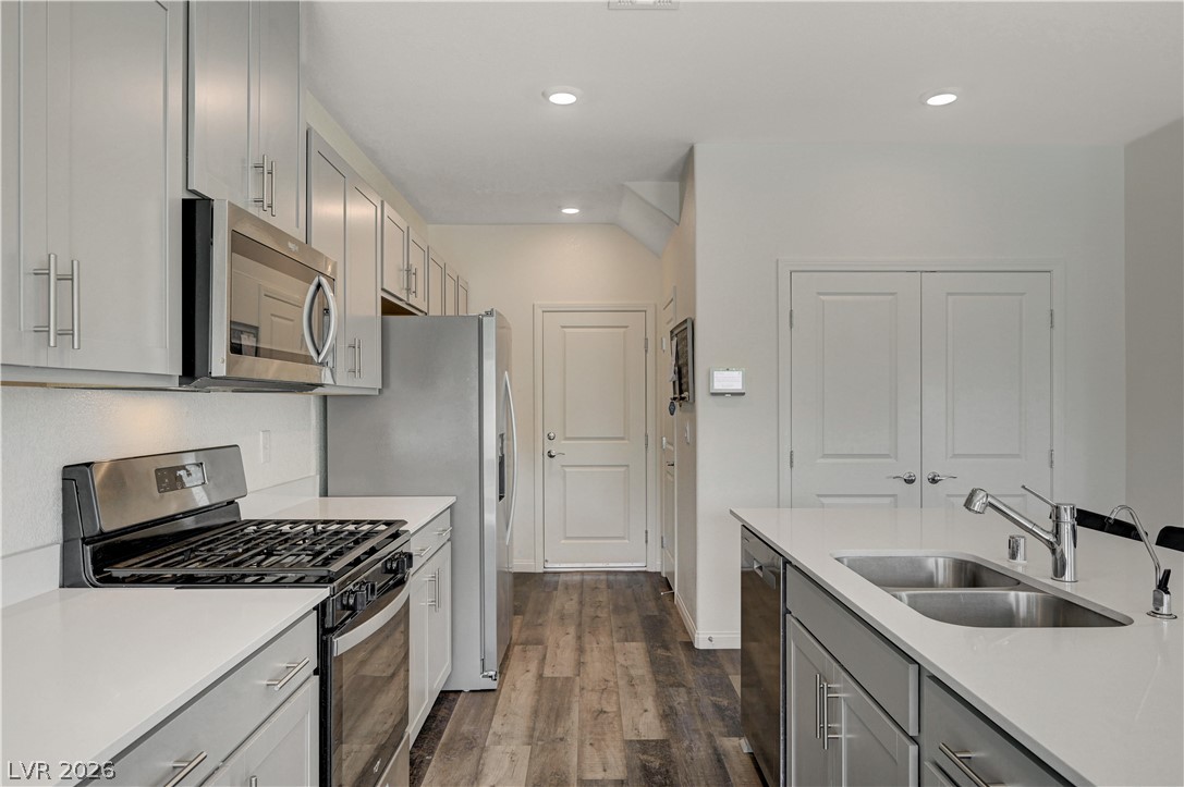 6545 Cinnamon Hazelnut Street Property Photo 21