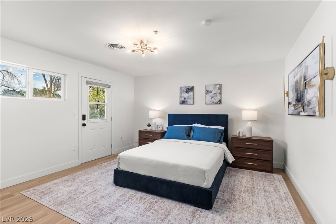 2106 West Oakey Boulevard Property Photo 41