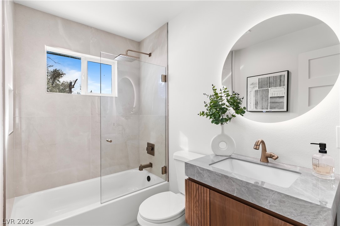 2106 West Oakey Boulevard Property Photo 47